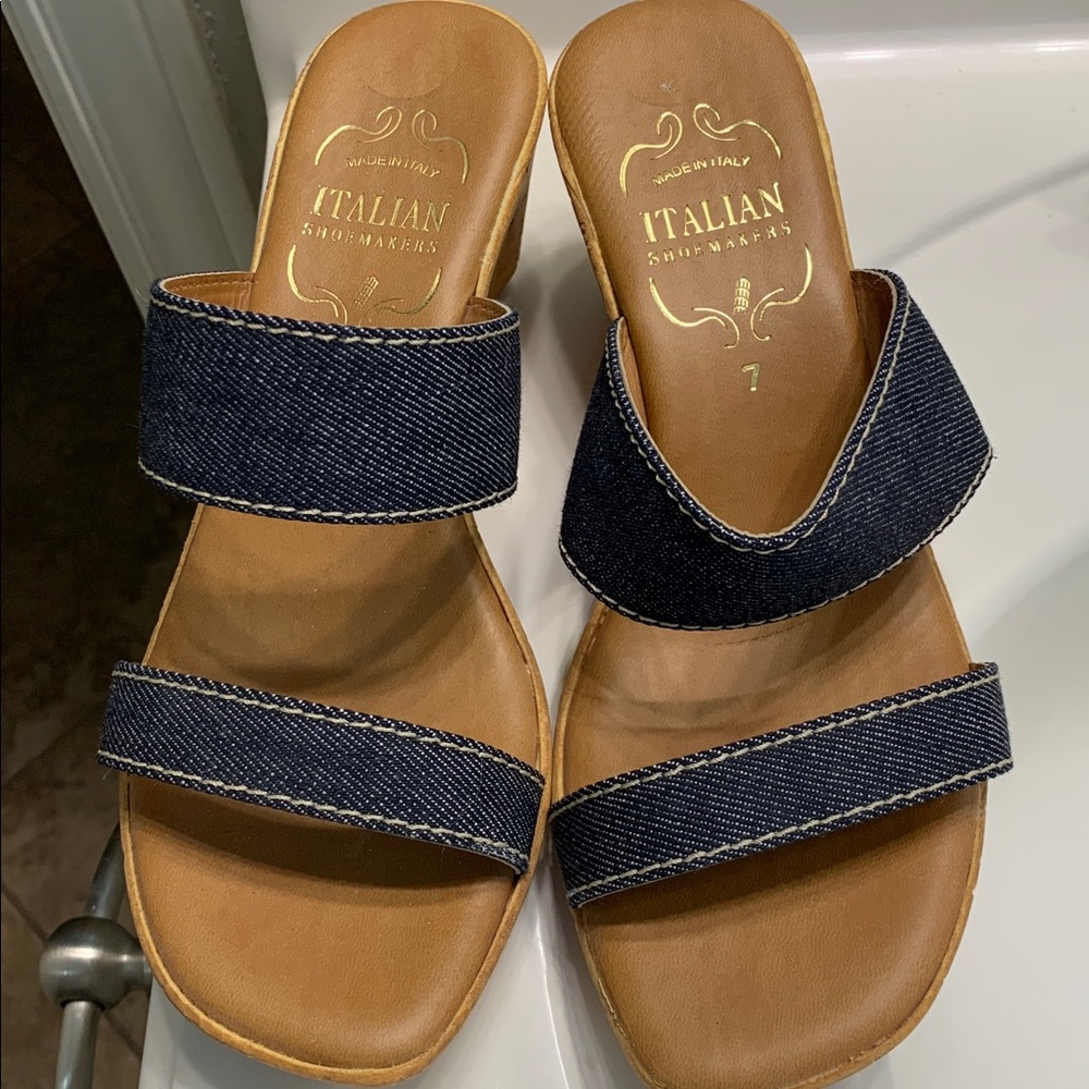 Italian Shoemakers Navy and Tan Sandals